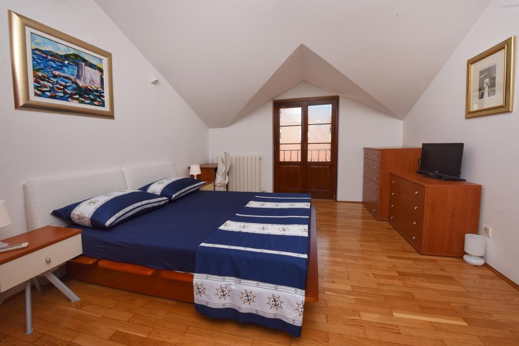 Apartment House Senna Пореч Екстериор снимка